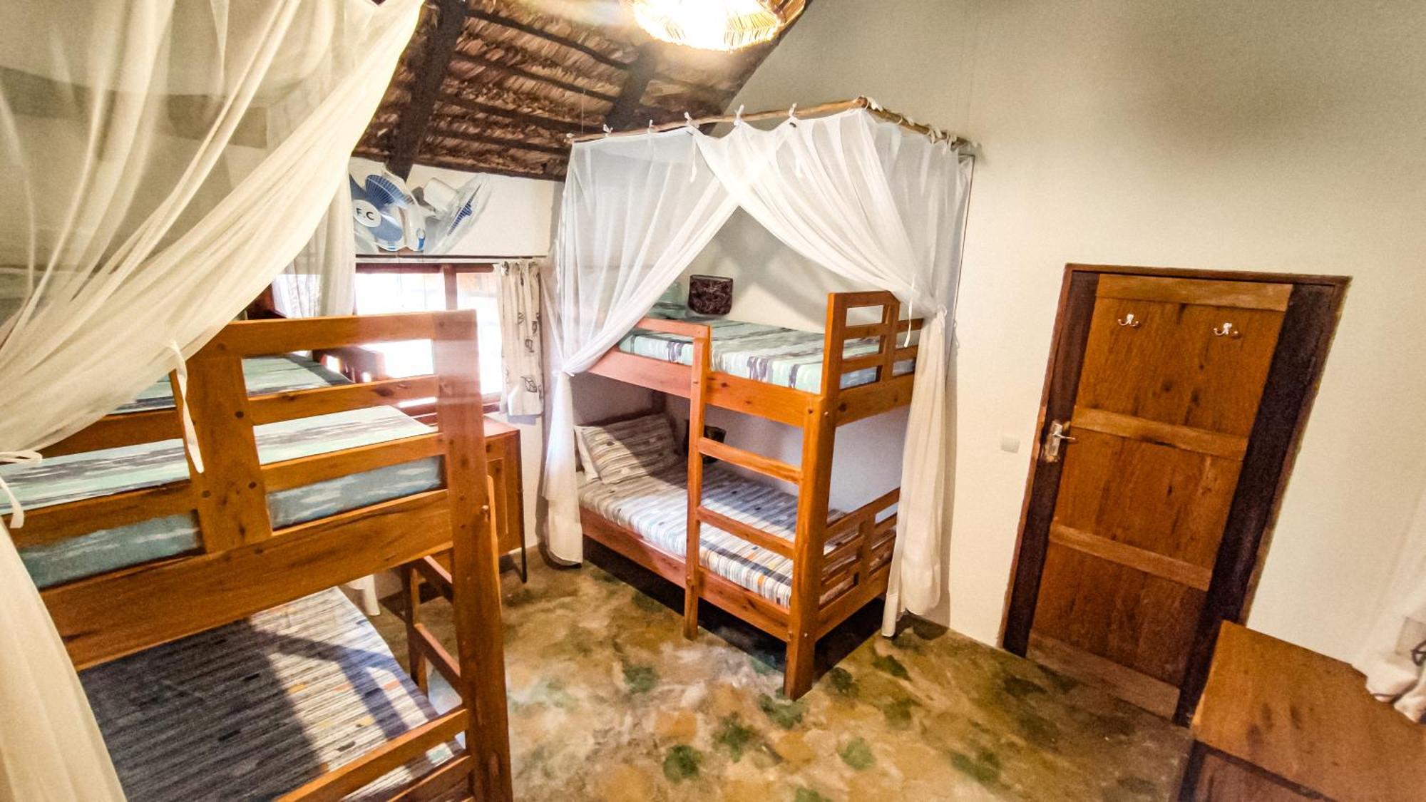 Kitesurf Tofo House Hostel ภายนอก รูปภาพ