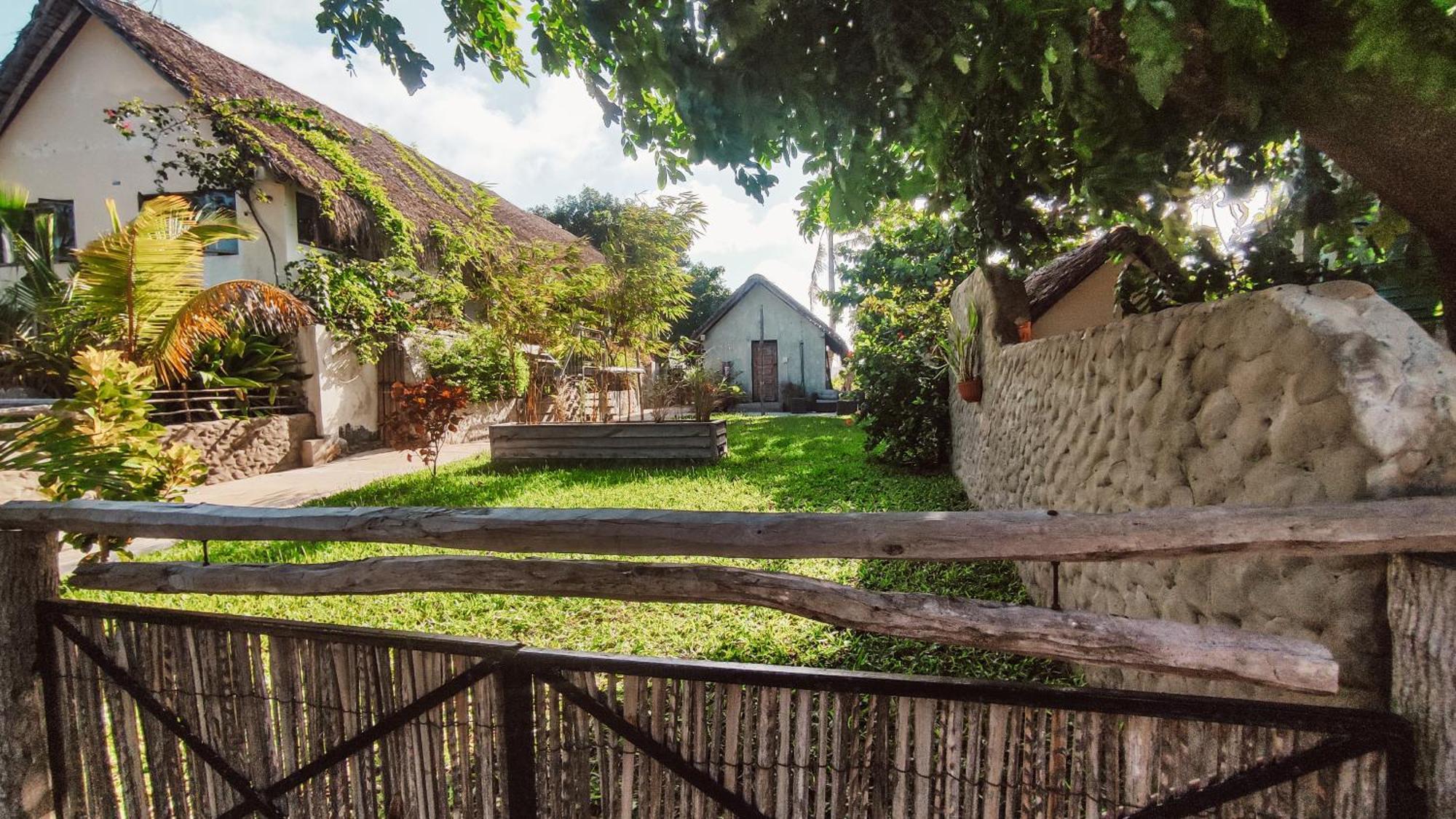 Kitesurf Tofo House Hostel ภายนอก รูปภาพ